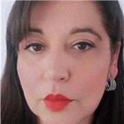 Cursé mi enseñanza básica y media en escuelas francesas, tb cuento con un bachillerato otorgado en Francia. Puedo hacer clases de conversación, reforzamiento o aprendizaje desde el inicio, a niños como adultos